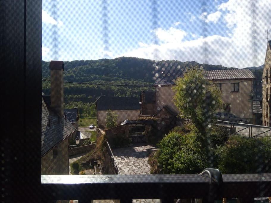 Atico En Pleno Pirineo Apartamento El Pueyo de Jaca Exterior foto