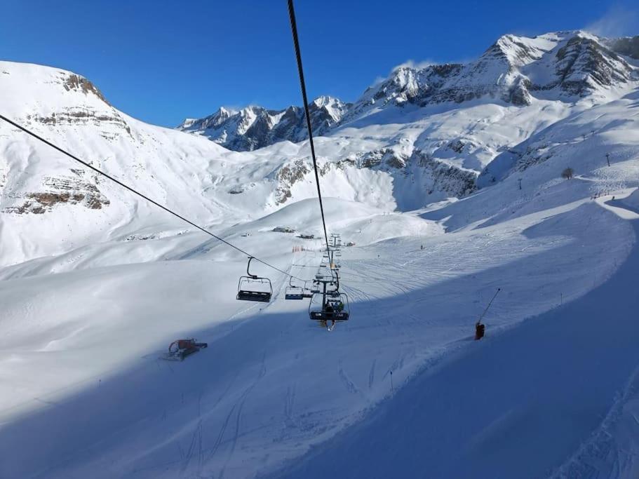 Atico En Pleno Pirineo Apartamento El Pueyo de Jaca Exterior foto