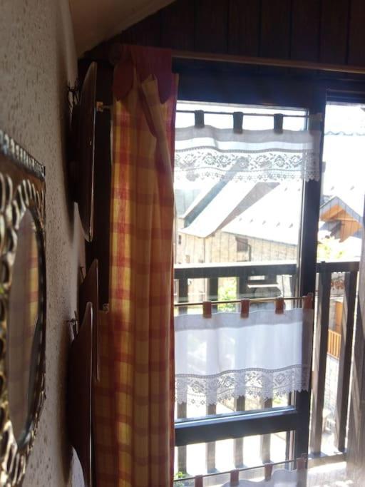 Atico En Pleno Pirineo Apartamento El Pueyo de Jaca Exterior foto